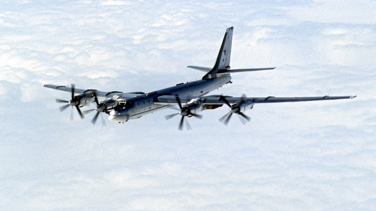 طائرة " تو-95"