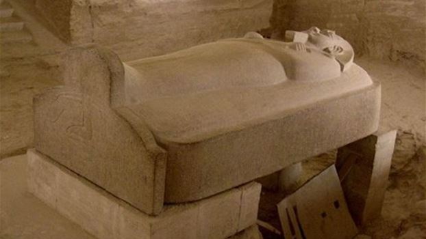 مصر تعلن اكتشافها مومياء مغني الفرعون آمون