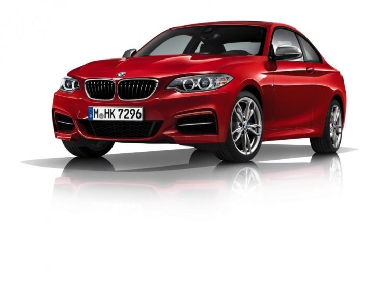 الفروق بين بي إم دبليو M140 i و M240 i موديل2017