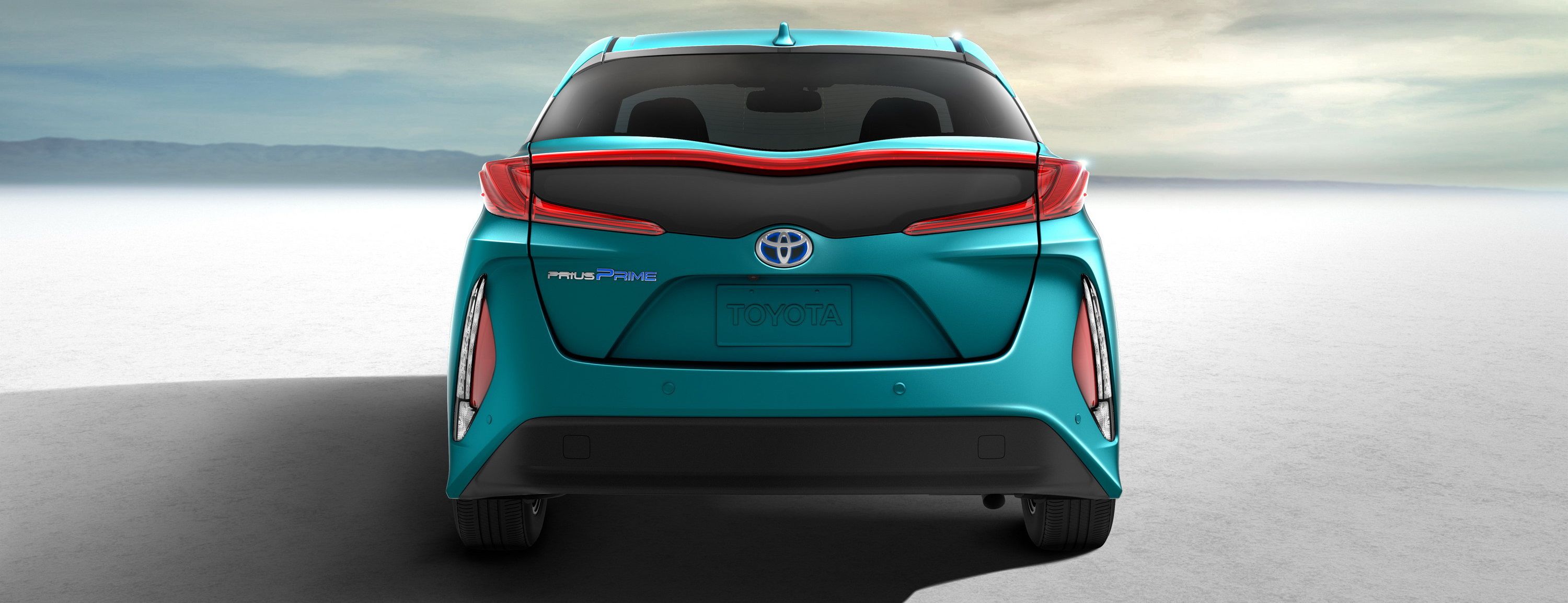 التصميم الخلفي للسيارة تويوتا بريوس برايم 2017