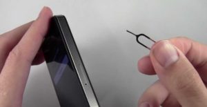 فتح منفذ بطاقة SIM بدون المفتاح المخصص لها – تعلم كيف