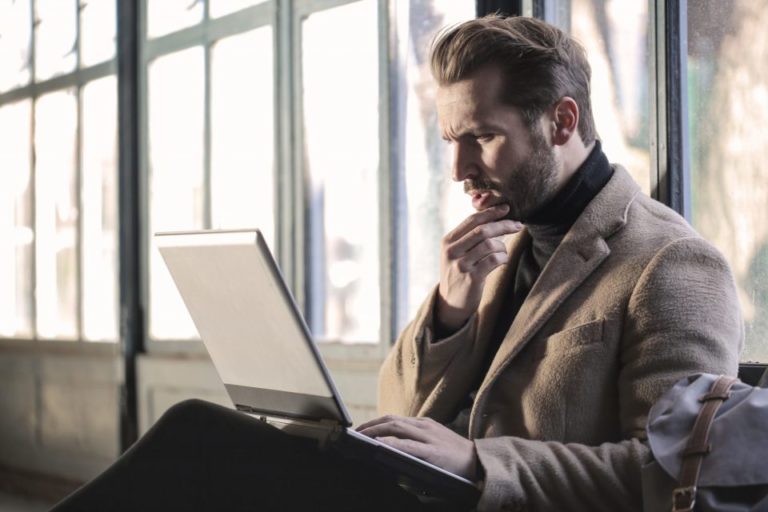 Reasons Why Your Windows Laptop is Running Slow اسباب تجعل ويندوز والكمبيوتر يعمل ببطء