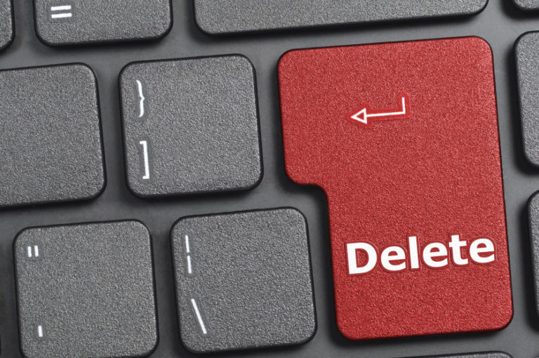 How to delete apps on Android and iOS كيفية مسح التطبيقات على نظامي اندرويد و iOS
