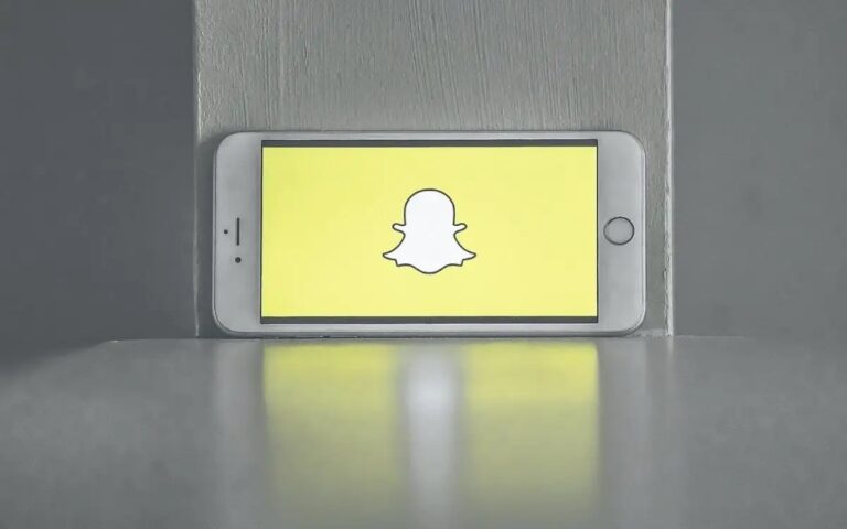 سناب شات معلق ما يفتح